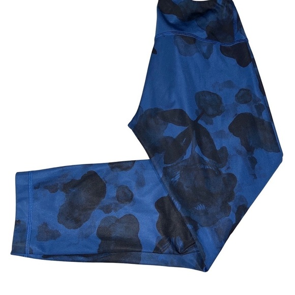Lululemon Blue and Black Floral Print Wunder Under Crop II Leggings Size 4 - Picture 6 of 12